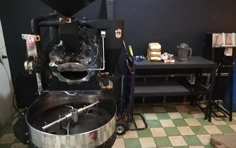 Grano x Grano artisan roaster at work